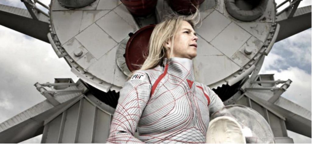 Dava Newmanin biosuit